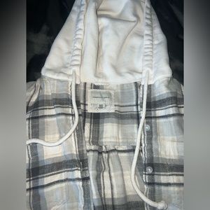 American eagle hooded flannel never wore